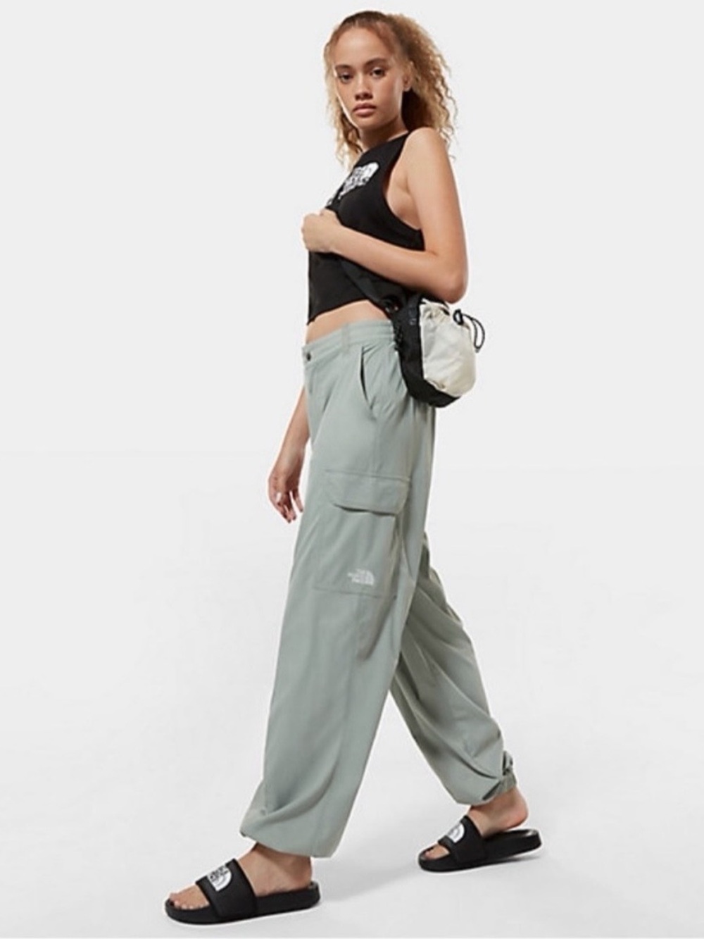The North Face Light Gray-Green Karakash Cargo Joggers Women’s Size 4